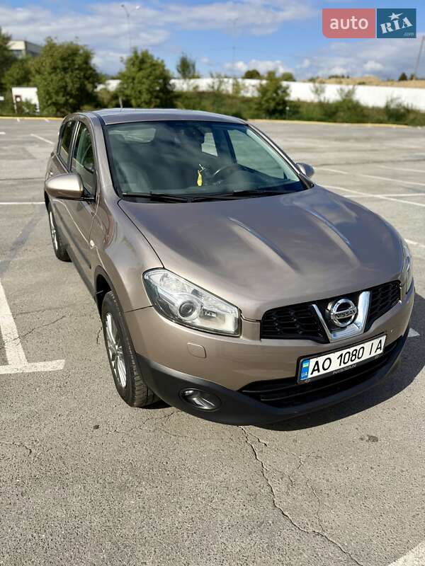 Внедорожник / Кроссовер Nissan Qashqai 2013 в Ужгороде фото 3 Внедорожник / Кроссовер Nissan Qashqai 2013 в Ужгороде