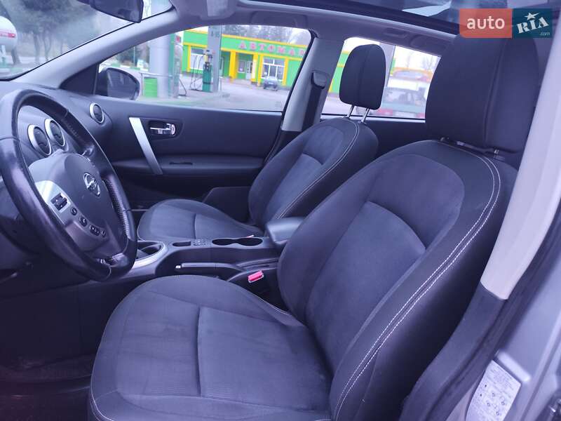 Внедорожник / Кроссовер Nissan Qashqai 2010 в Звягеле