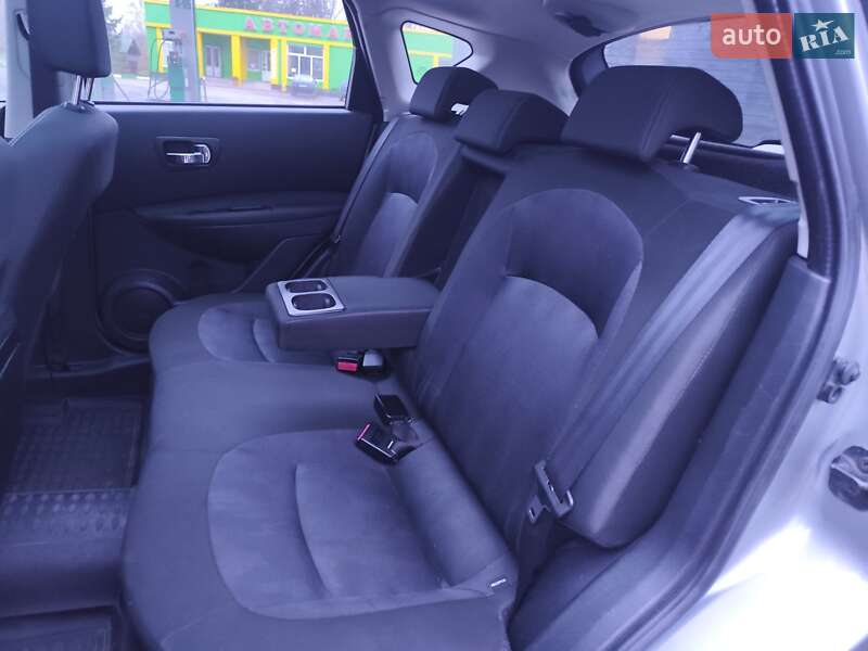 Внедорожник / Кроссовер Nissan Qashqai 2010 в Звягеле