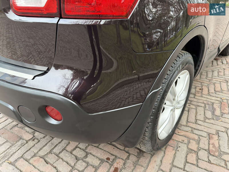 Внедорожник / Кроссовер Nissan Qashqai 2011 в Конотопе
