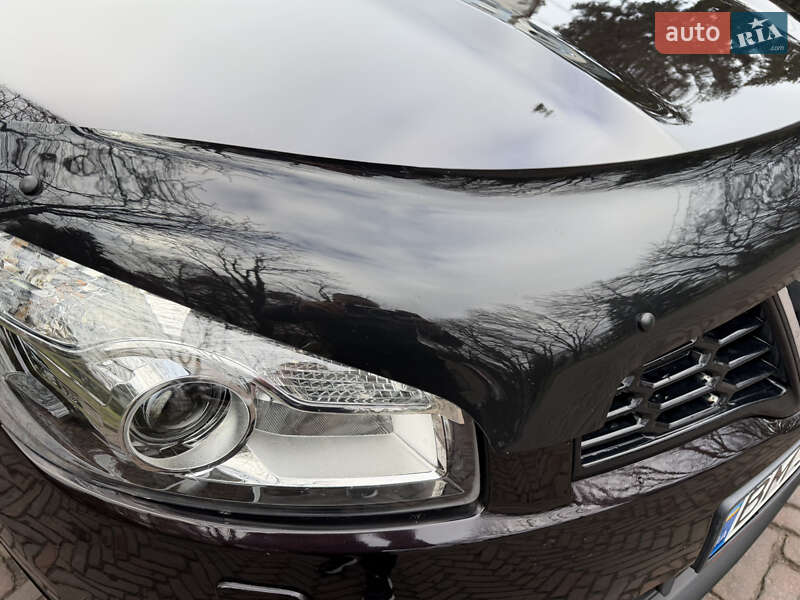 Внедорожник / Кроссовер Nissan Qashqai 2011 в Конотопе