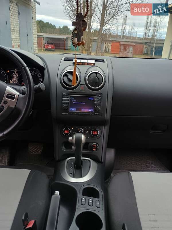 Внедорожник / Кроссовер Nissan Qashqai 2012 в Вараше