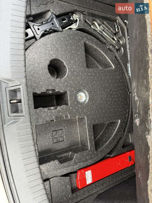 Внедорожник / Кроссовер Nissan Qashqai 2011 в Конотопе