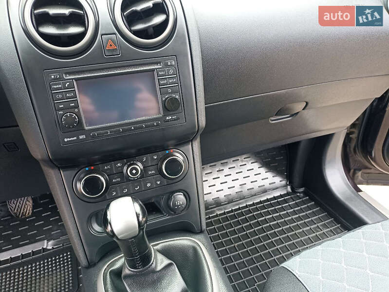 Внедорожник / Кроссовер Nissan Qashqai 2011 в Конотопе