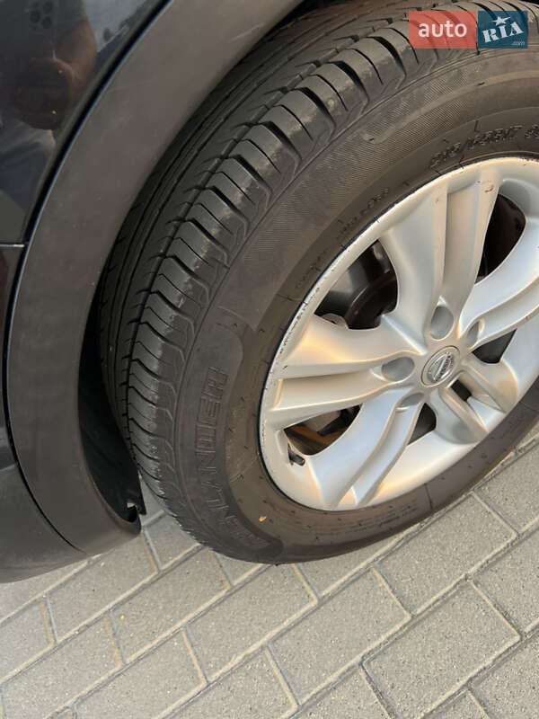 Внедорожник / Кроссовер Nissan Qashqai 2011 в Луцке