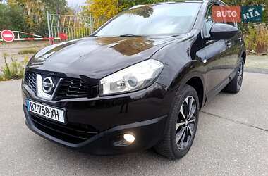 Внедорожник / Кроссовер Nissan Qashqai 2011 в Житомире