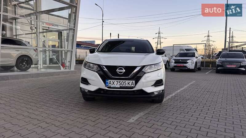 Позашляховик / Кросовер Nissan Qashqai 2020 в Чернівцях