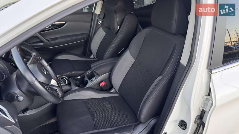 Позашляховик / Кросовер Nissan Qashqai 2020 в Чернівцях