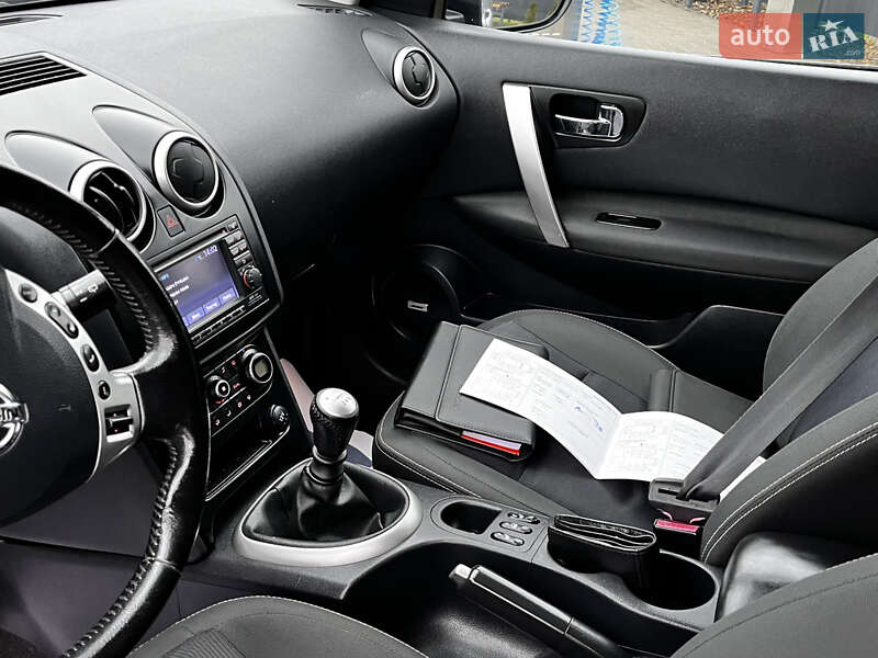 Внедорожник / Кроссовер Nissan Qashqai 2011 в Косове