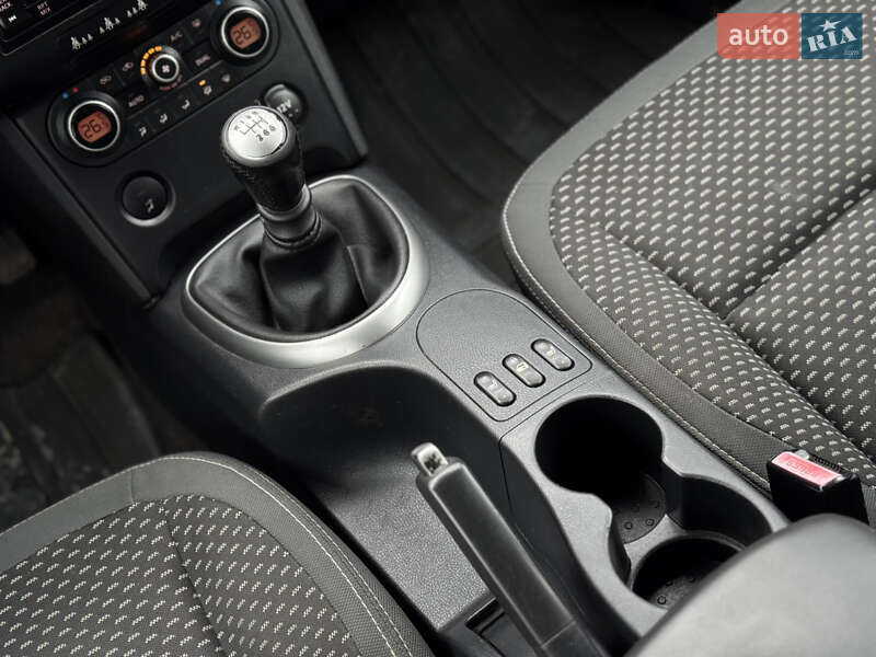 Позашляховик / Кросовер Nissan Qashqai 2009 в Бердичеві фото 23 Позашляховик / Кросовер Nissan Qashqai 2009 в Бердичеві