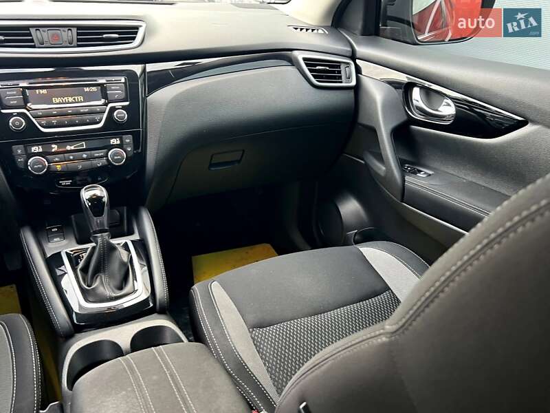 Внедорожник / Кроссовер Nissan Qashqai 2018 в Киеве