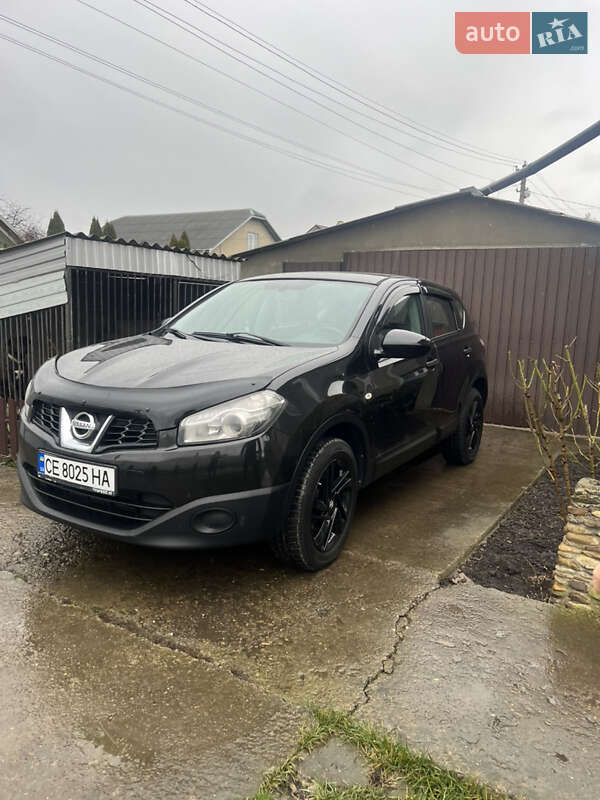 Внедорожник / Кроссовер Nissan Qashqai 2011 в Черновцах