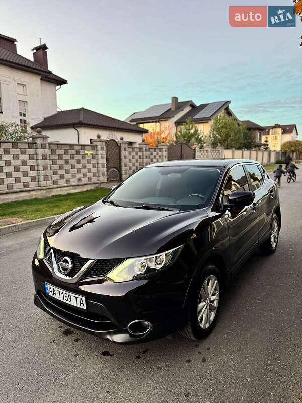Внедорожник / Кроссовер Nissan Qashqai 2017 в Ровно