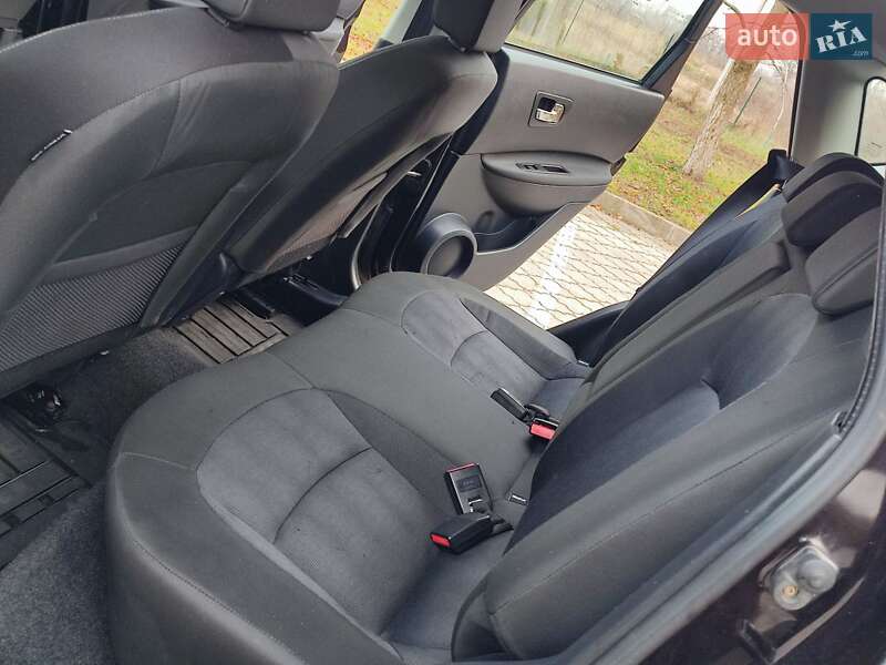 Внедорожник / Кроссовер Nissan Qashqai 2010 в Павлограде фото 31 Внедорожник / Кроссовер Nissan Qashqai 2010 в Павлограде