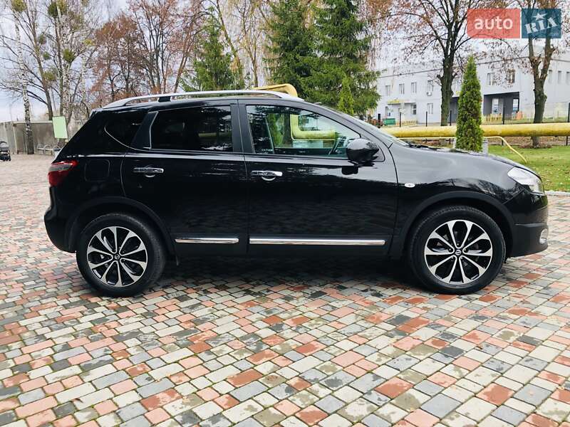 Позашляховик / Кросовер Nissan Qashqai 2012 в Житомирі