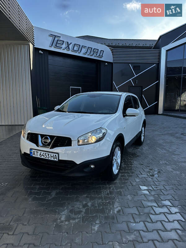 Внедорожник / Кроссовер Nissan Qashqai 2010 в Кицмани