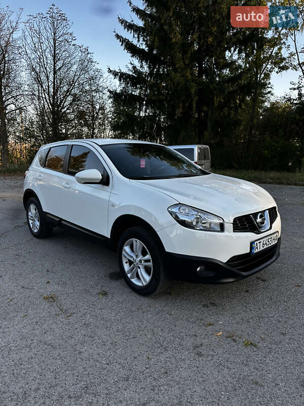 Внедорожник / Кроссовер Nissan Qashqai 2010 в Кицмани