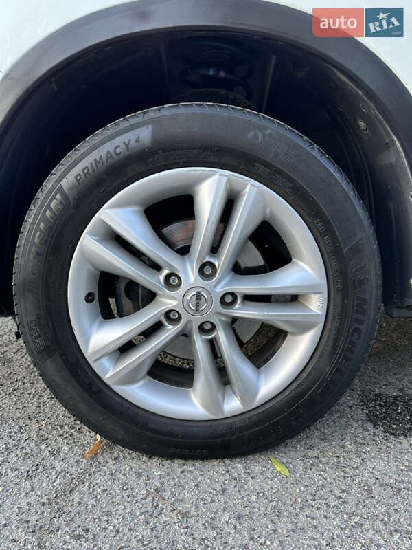 Внедорожник / Кроссовер Nissan Qashqai 2010 в Кицмани