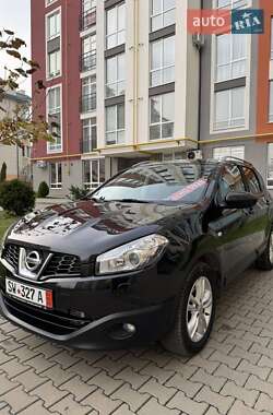 Внедорожник / Кроссовер Nissan Qashqai 2011 в Черновцах