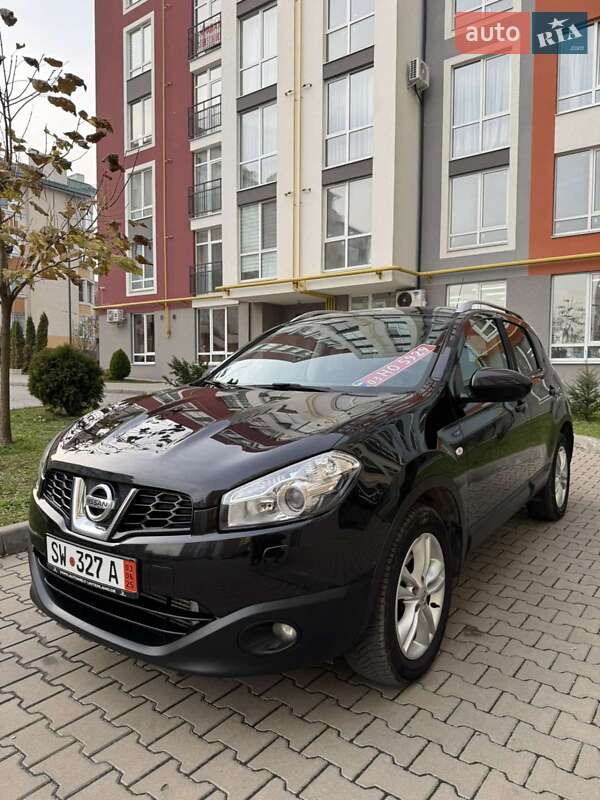 Внедорожник / Кроссовер Nissan Qashqai 2011 в Черновцах