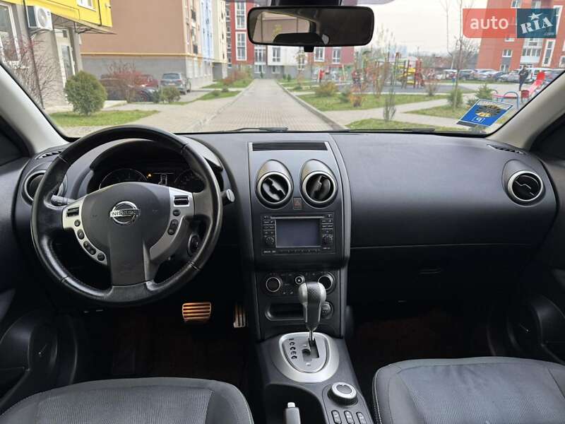 Внедорожник / Кроссовер Nissan Qashqai 2011 в Черновцах