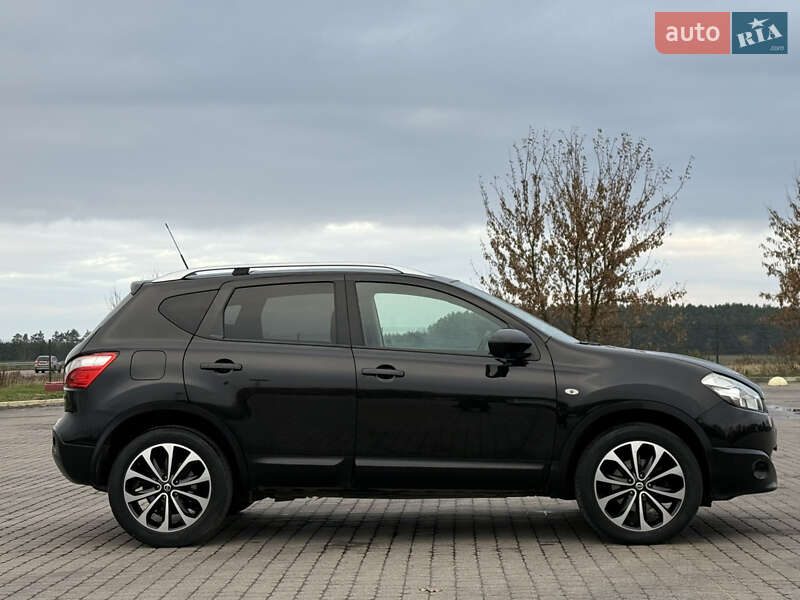Внедорожник / Кроссовер Nissan Qashqai 2013 в Бродах