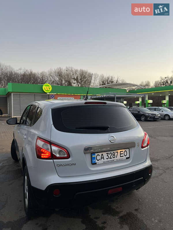 Внедорожник / Кроссовер Nissan Qashqai 2011 в Киеве