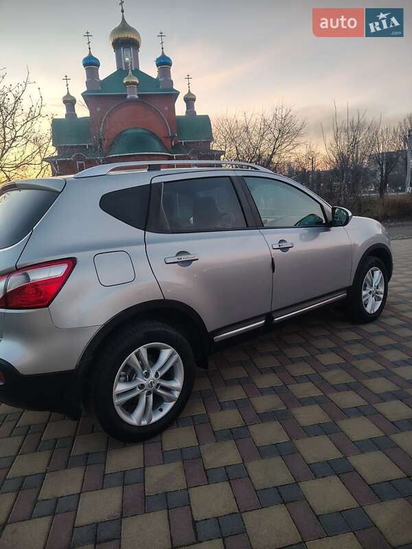 Внедорожник / Кроссовер Nissan Qashqai 2012 в Гайсине