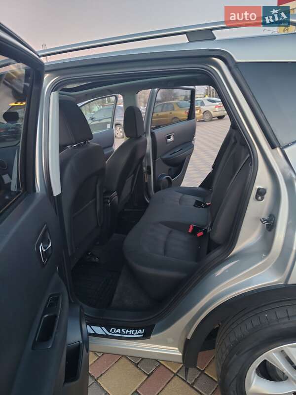 Внедорожник / Кроссовер Nissan Qashqai 2012 в Гайсине