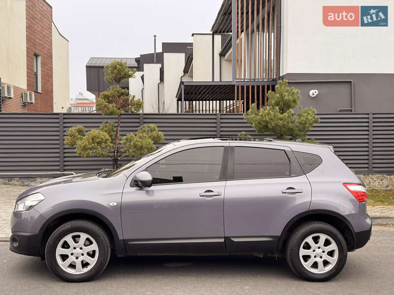 Внедорожник / Кроссовер Nissan Qashqai 2010 в Тернополе