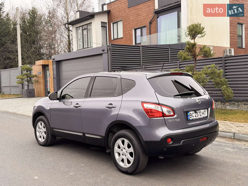 Внедорожник / Кроссовер Nissan Qashqai 2010 в Тернополе