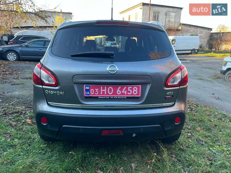Внедорожник / Кроссовер Nissan Qashqai 2013 в Луцке