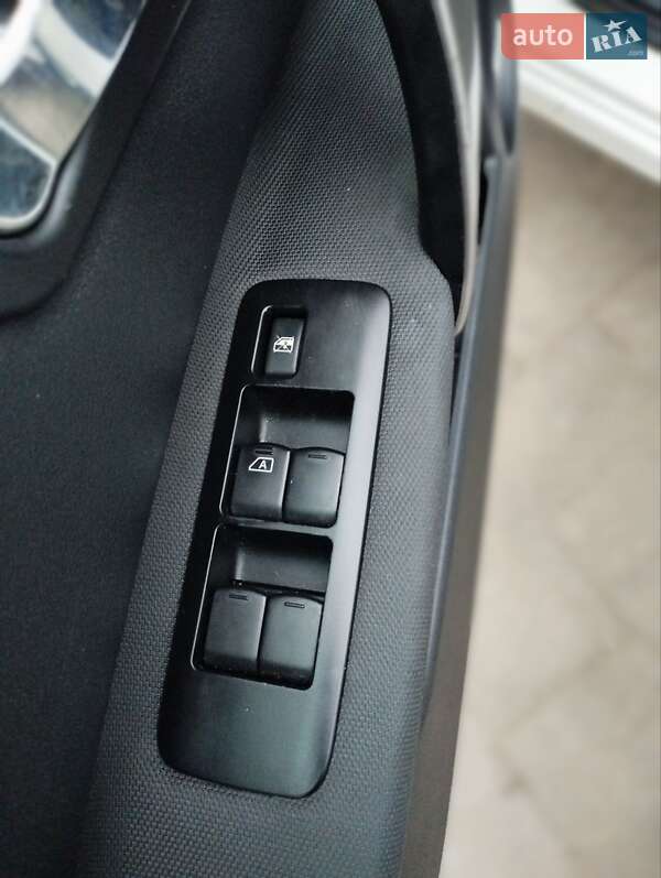 Внедорожник / Кроссовер Nissan Qashqai 2010 в Кременце