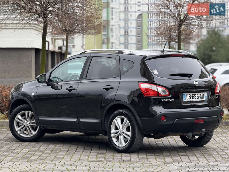 Внедорожник / Кроссовер Nissan Qashqai 2013 в Ивано-Франковске