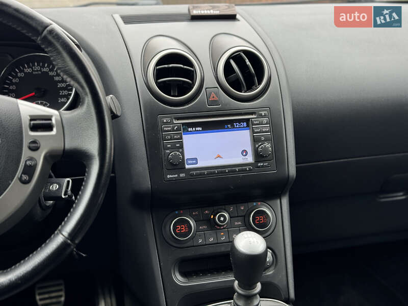 Внедорожник / Кроссовер Nissan Qashqai 2013 в Ивано-Франковске