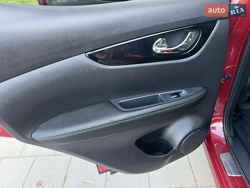 Позашляховик / Кросовер Nissan Qashqai 2016 в Вінниці