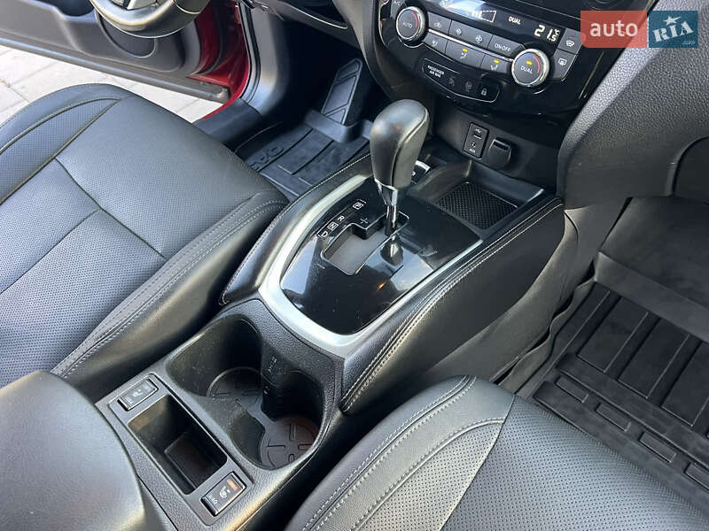 Позашляховик / Кросовер Nissan Qashqai 2016 в Вінниці