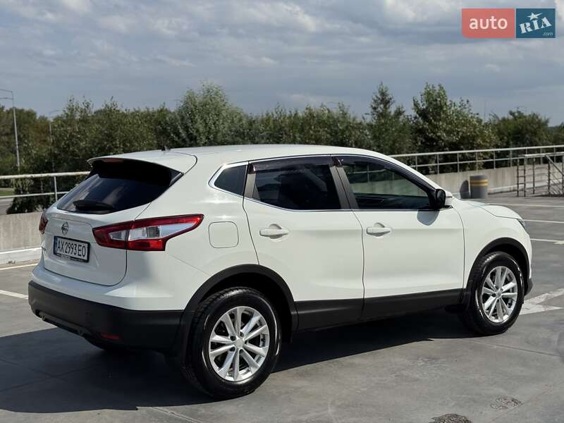 Позашляховик / Кросовер Nissan Qashqai 2016 в Києві