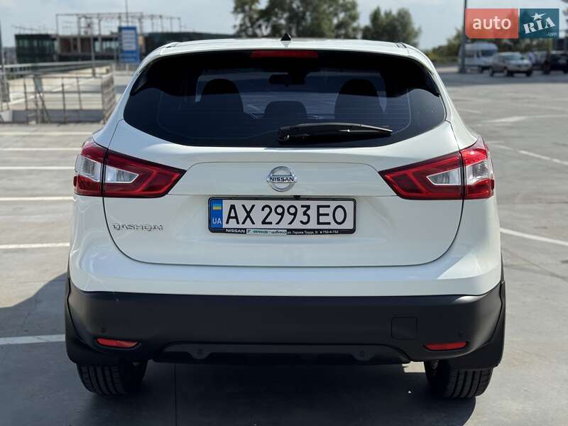 Позашляховик / Кросовер Nissan Qashqai 2016 в Києві