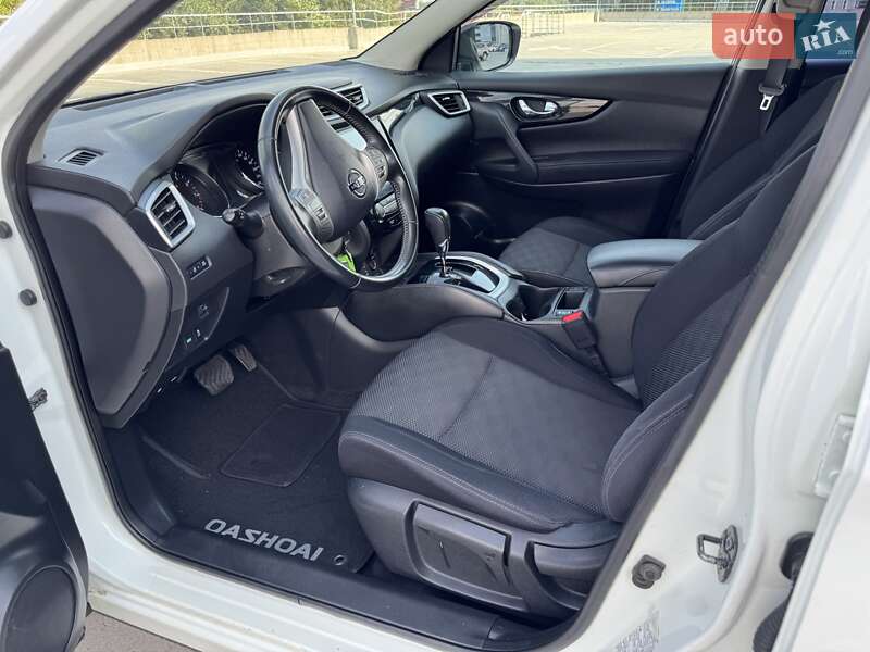 Позашляховик / Кросовер Nissan Qashqai 2016 в Києві