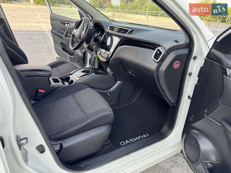 Позашляховик / Кросовер Nissan Qashqai 2016 в Києві