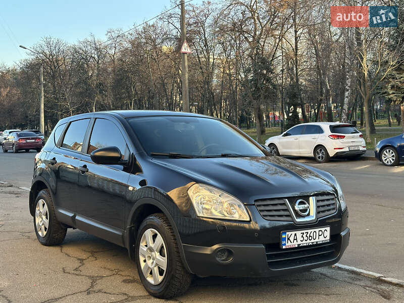 Позашляховик / Кросовер Nissan Qashqai 2007 в Києві