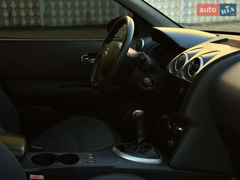 Позашляховик / Кросовер Nissan Qashqai 2007 в Києві