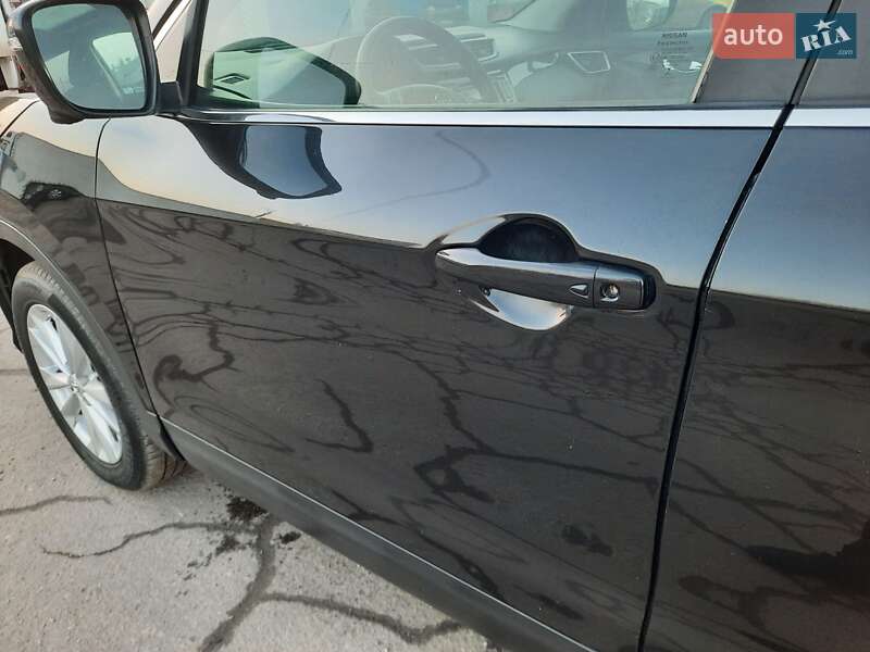 Позашляховик / Кросовер Nissan Qashqai 2015 в Полтаві фото 43 Позашляховик / Кросовер Nissan Qashqai 2015 в Полтаві