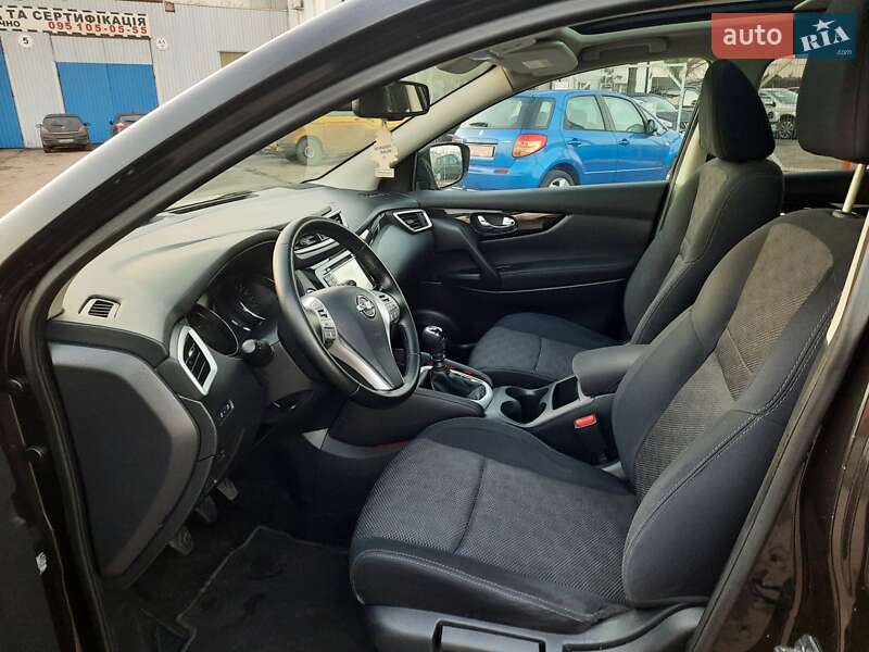 Позашляховик / Кросовер Nissan Qashqai 2015 в Полтаві фото 50 Позашляховик / Кросовер Nissan Qashqai 2015 в Полтаві