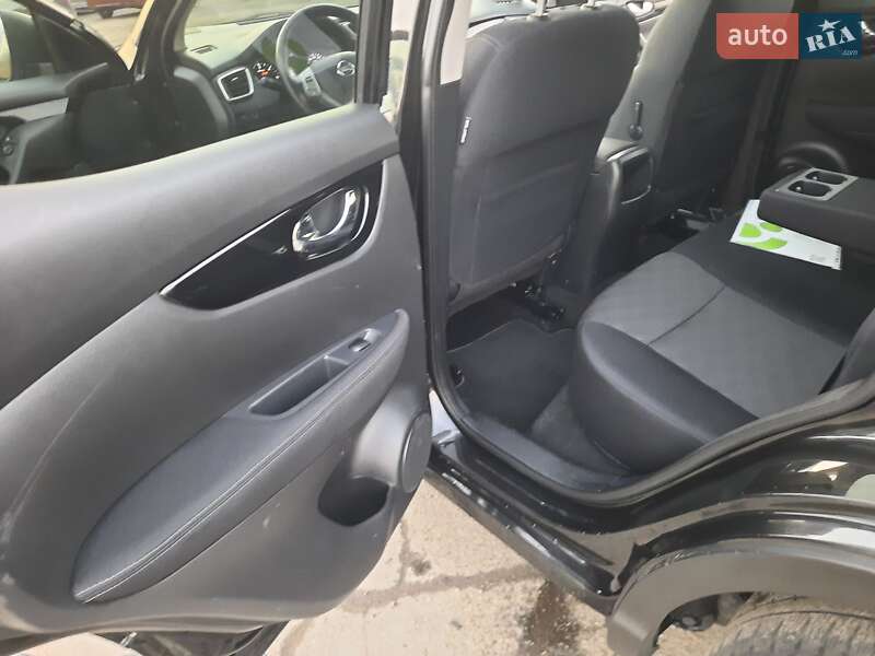 Позашляховик / Кросовер Nissan Qashqai 2015 в Полтаві фото 75 Позашляховик / Кросовер Nissan Qashqai 2015 в Полтаві