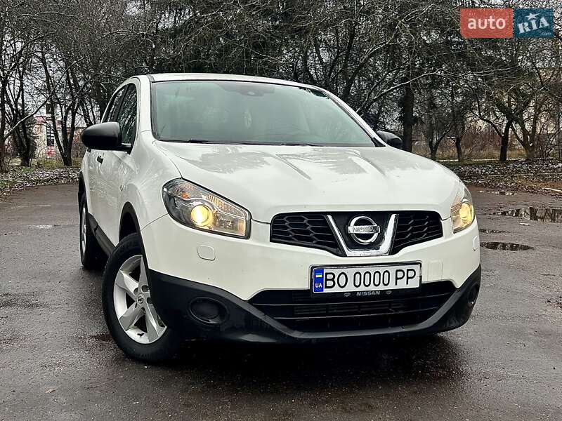 Позашляховик / Кросовер Nissan Qashqai 2013 в Тернополі
