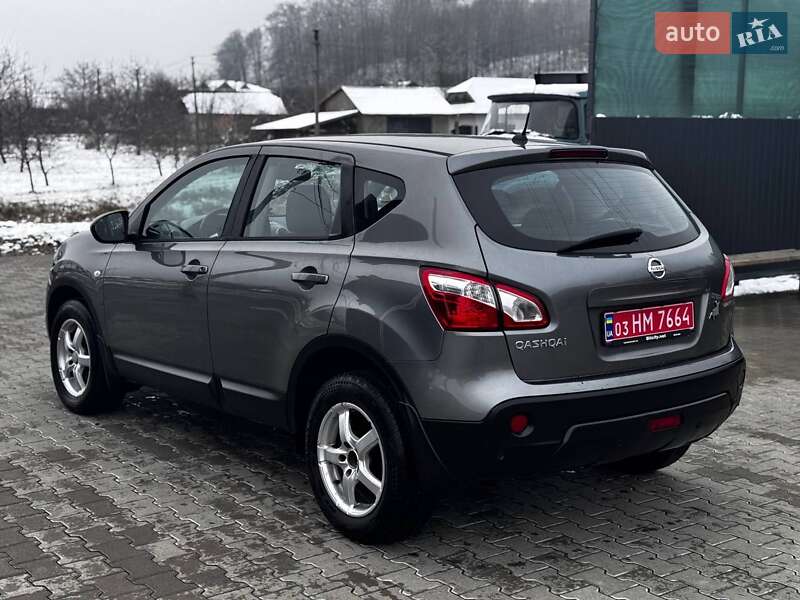 Внедорожник / Кроссовер Nissan Qashqai 2011 в Косове