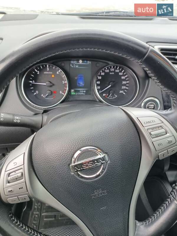 Внедорожник / Кроссовер Nissan Qashqai 2015 в Львове