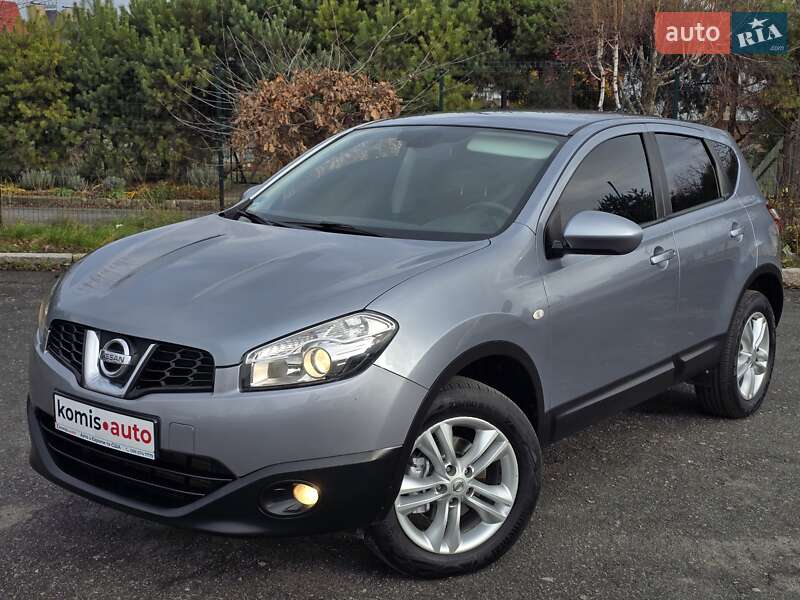 Внедорожник / Кроссовер Nissan Qashqai 2010 в Хмельницком